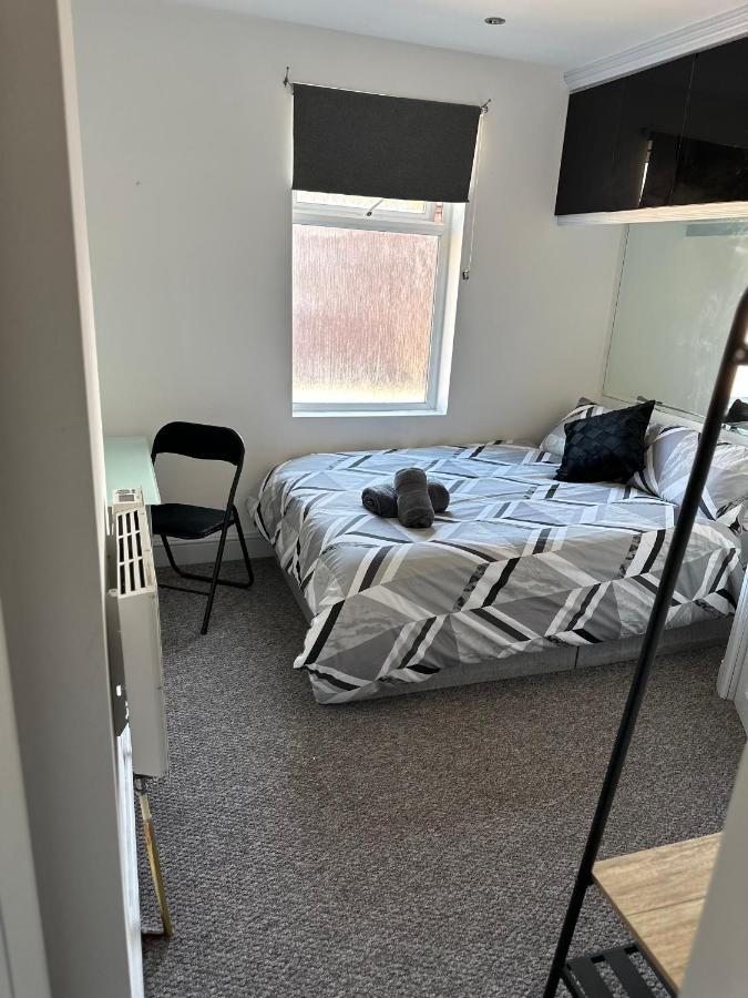 Tiye Estates Short Stay Stoke-on-Trent Exterior photo